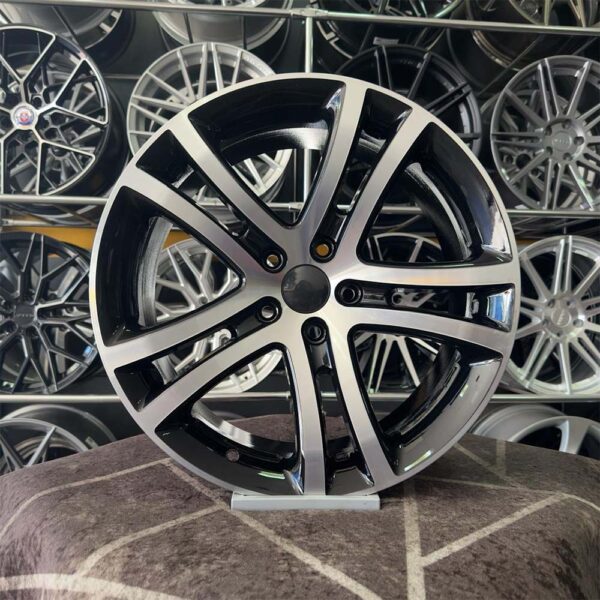 18 inç 5x112 Savannah Siyah Elmas Kesim Jant Modeli (4 Adet)